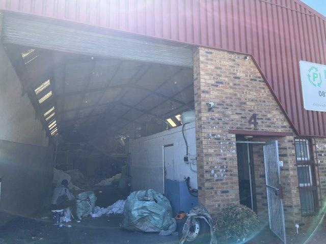 To Let commercial Property for Rent in Montague Gardens Western Cape